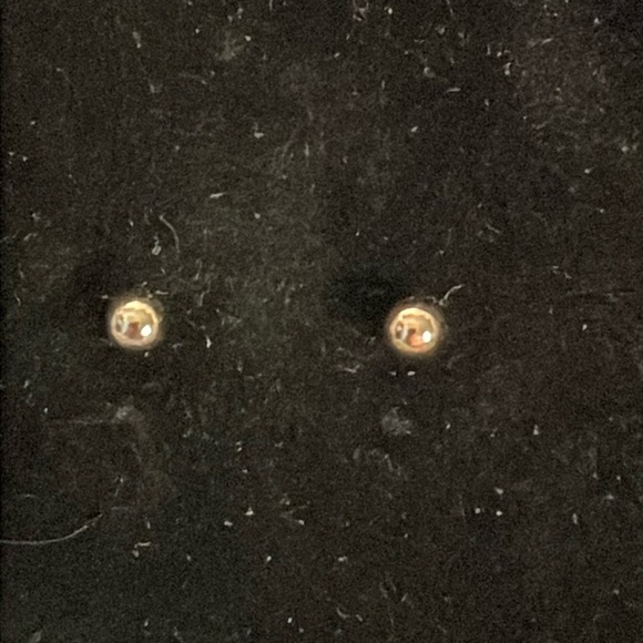 0.5” gold tone Minimalist ball stud earrings - Picture 1 of 10